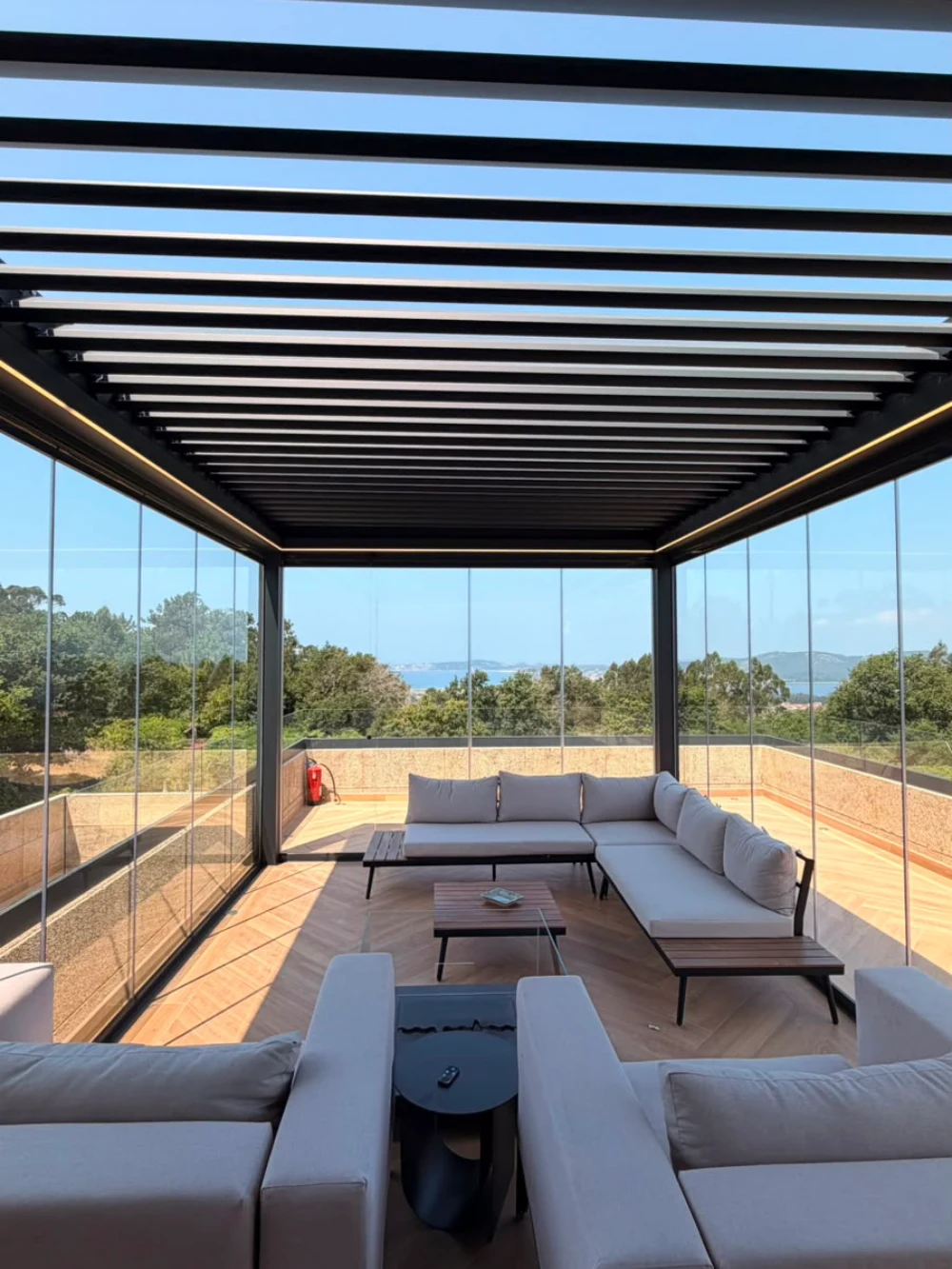 pergola bioclimatica ideas cerramiento 3